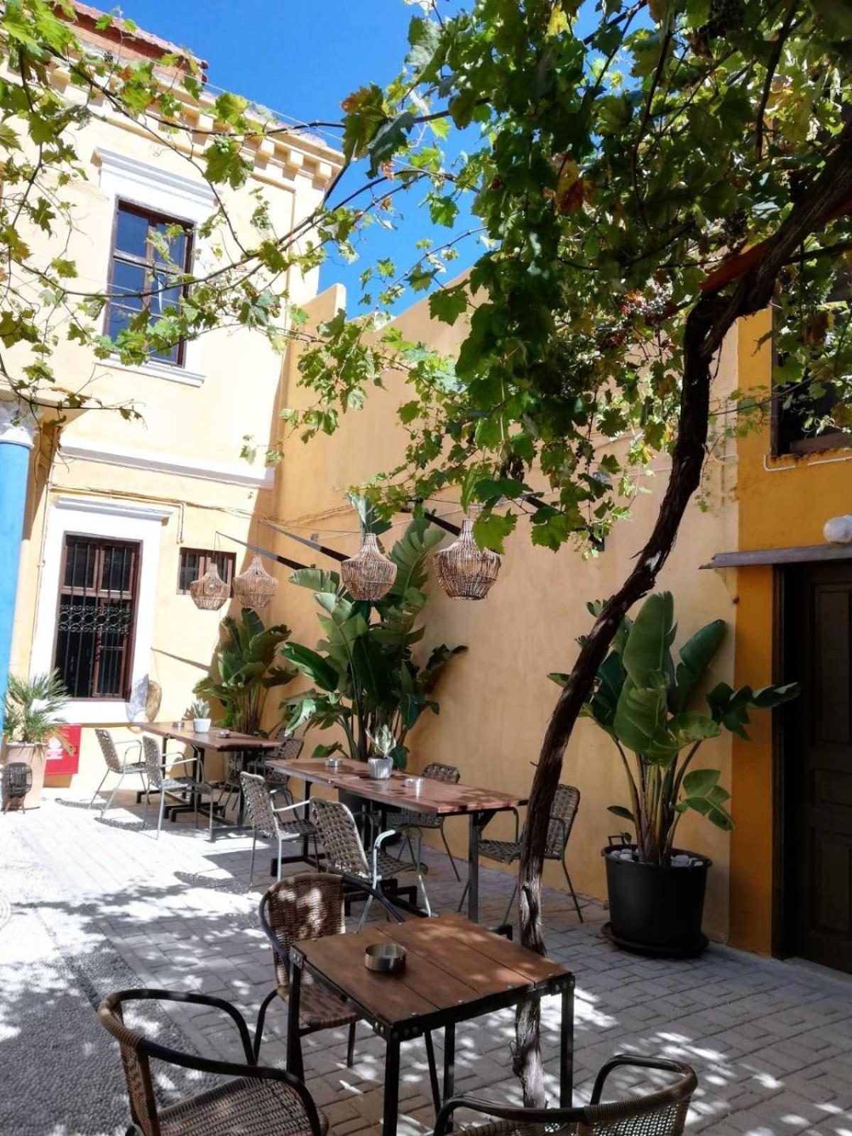 Rhodes Youth Hostel (Adults Only) Rhodes City Exterior photo